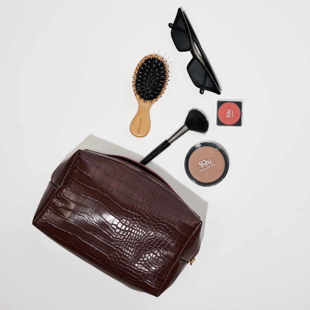 Croc Chic Cosmetic & Travel Organizer Pouch - Twirls + Twigs