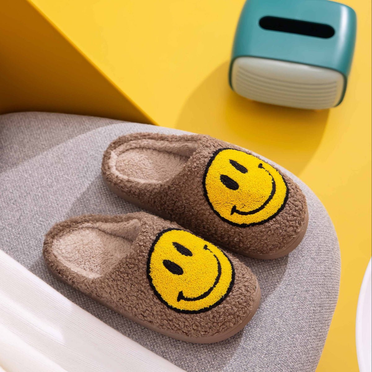 Happy Face Comfort Fluffy Slider Slipper - Twirls + Twigs