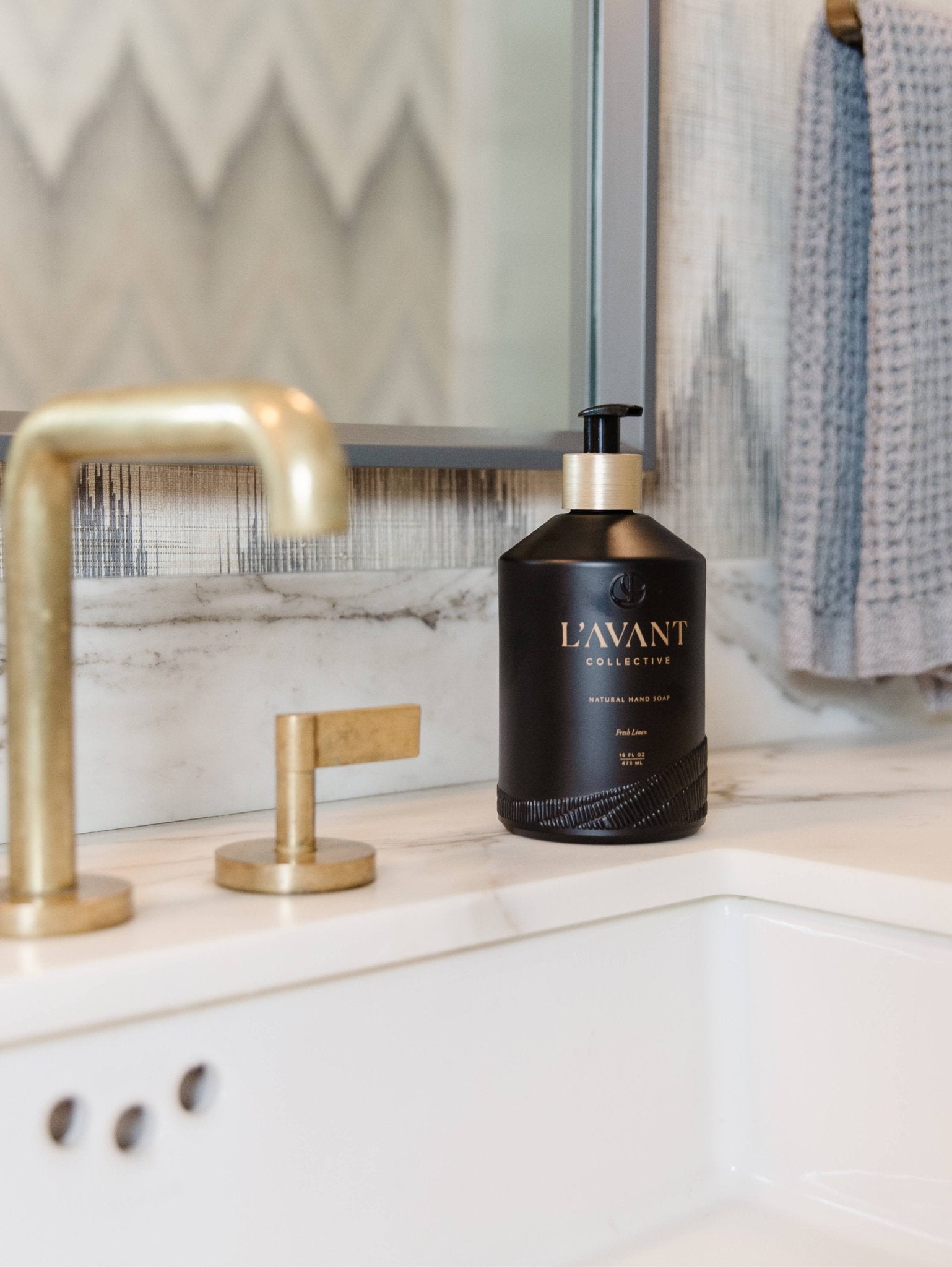 Fresh Linen Hand Soap - Twirls + Twigs