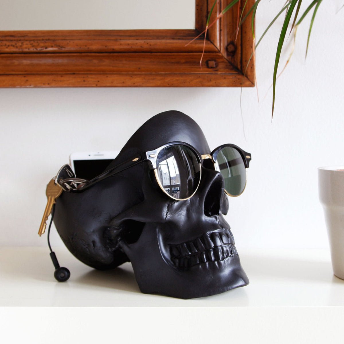 Skull Tidy - Twirls + Twigs