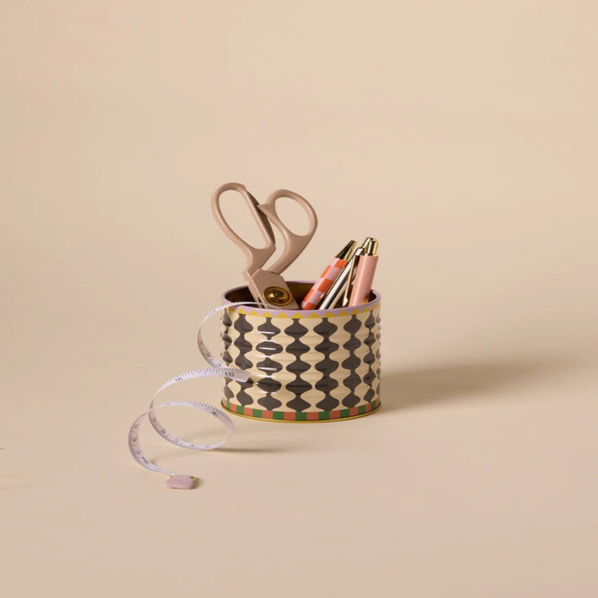 A DOPO BLACK & WHITE WAVY STORAGE TIN - Twirls + Twigs