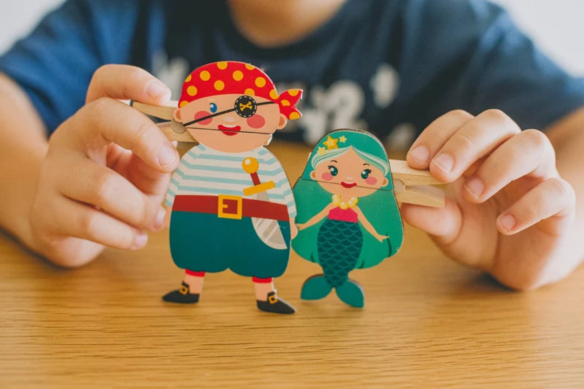 Clothespin Puppets Pirates - Twirls + Twigs