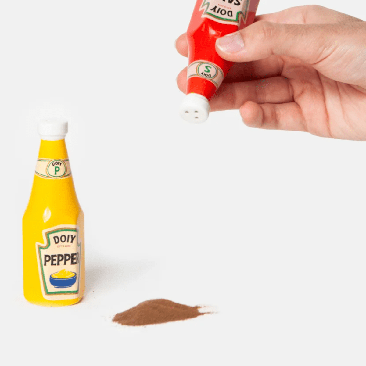 Ketchup and Mustard salt and pepper shaker set - Twirls + Twigs