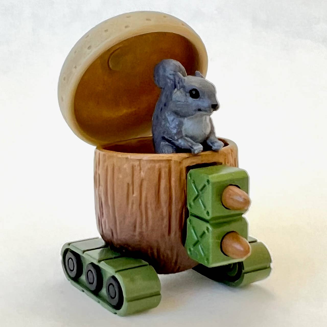 DONGURI TANK FIGURINE BLIND BOX - Twirls + Twigs