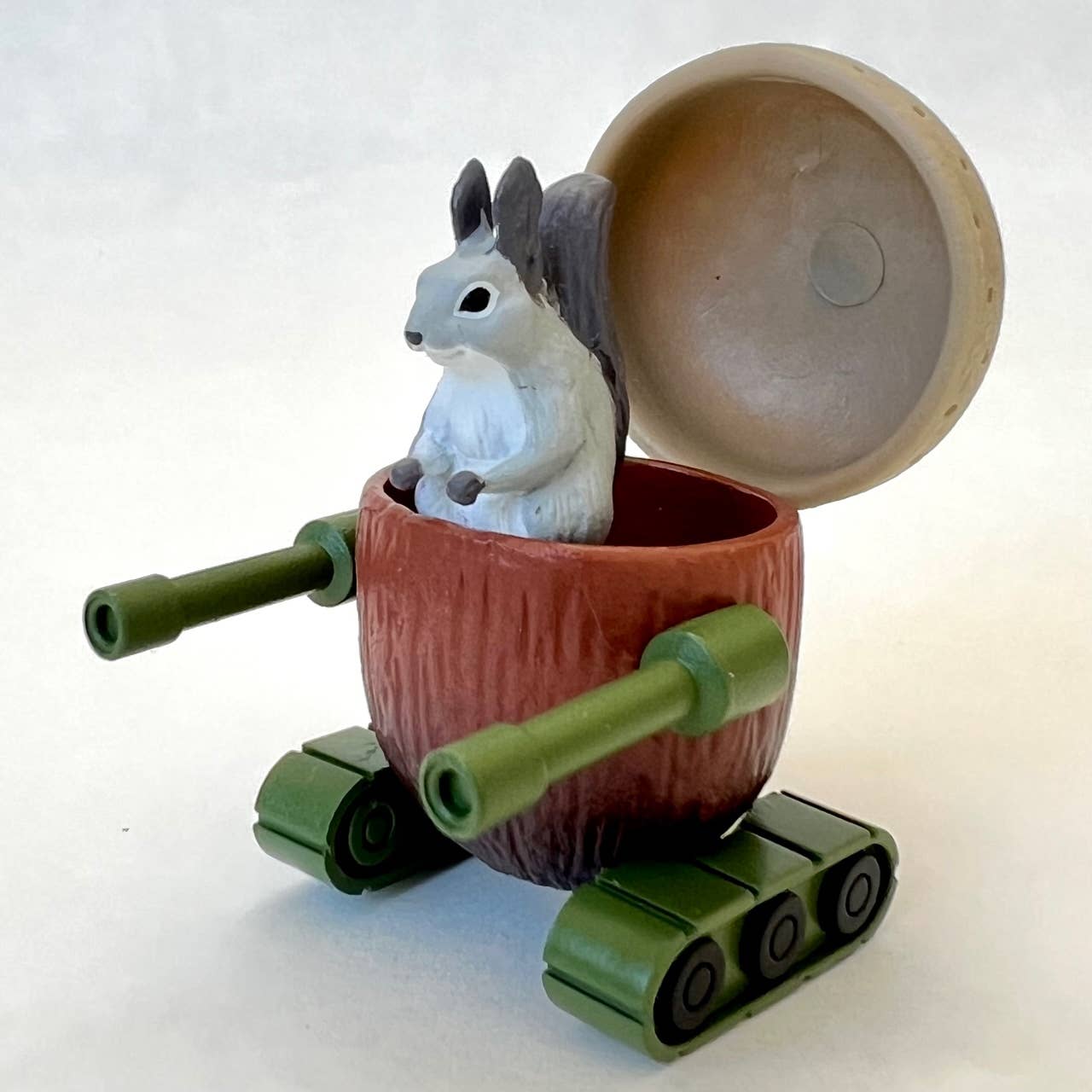 DONGURI TANK FIGURINE BLIND BOX - Twirls + Twigs
