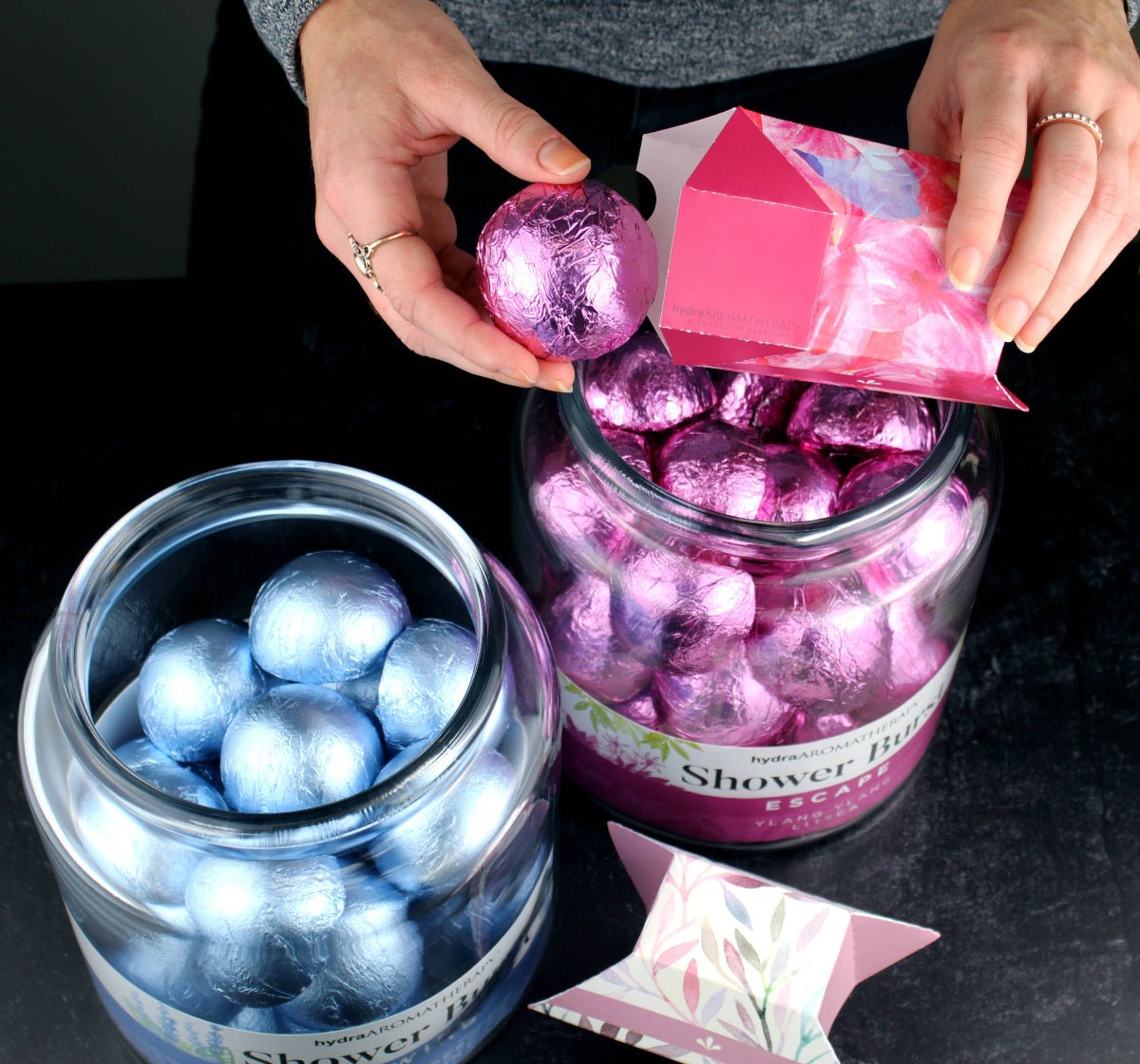 Shower Burst® Tablet in Escape - Twirls + Twigs