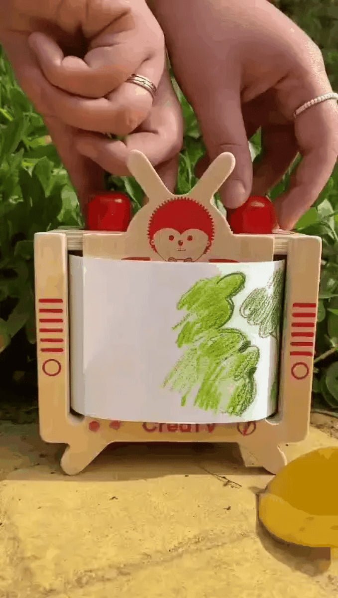CreaTV - Wooden Craft TV Storytelling Kit - Twirls + Twigs